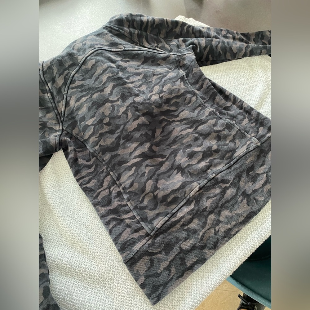 Lululemon Jacket - Picture 5 of 5